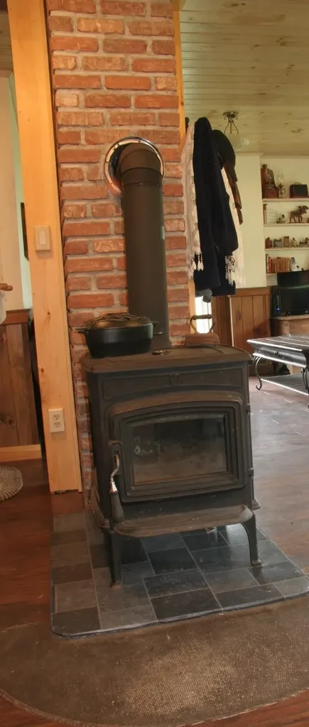 659 Lynburke Road Lyndon VT 05851