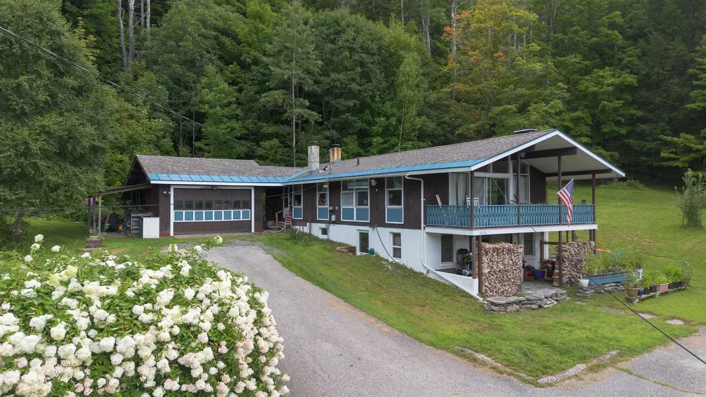 6928 Vt Route 30 Townshend VT 05359