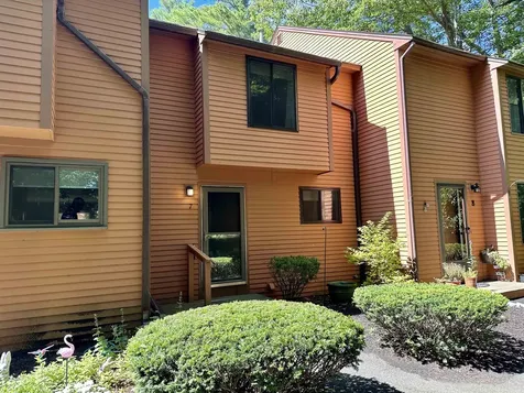 7 Dunvegan Woods Drive Hampton NH 03842