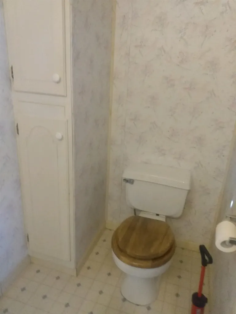 5 Parker Avenue Raymond NH 03077