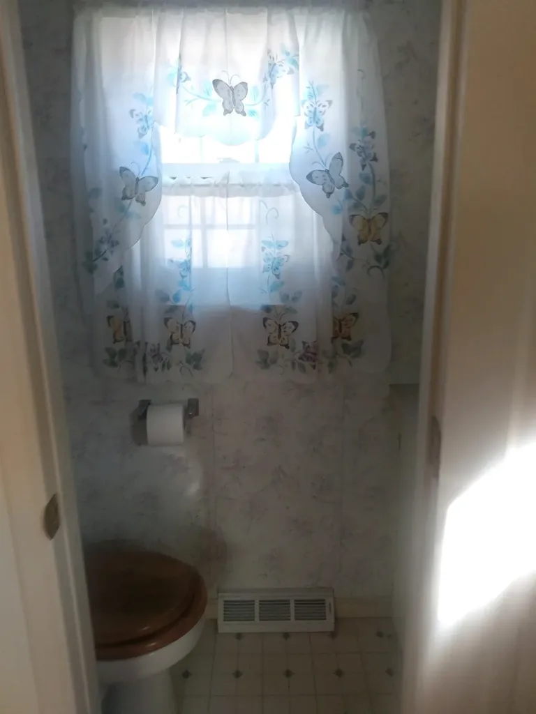 5 Parker Avenue Raymond NH 03077