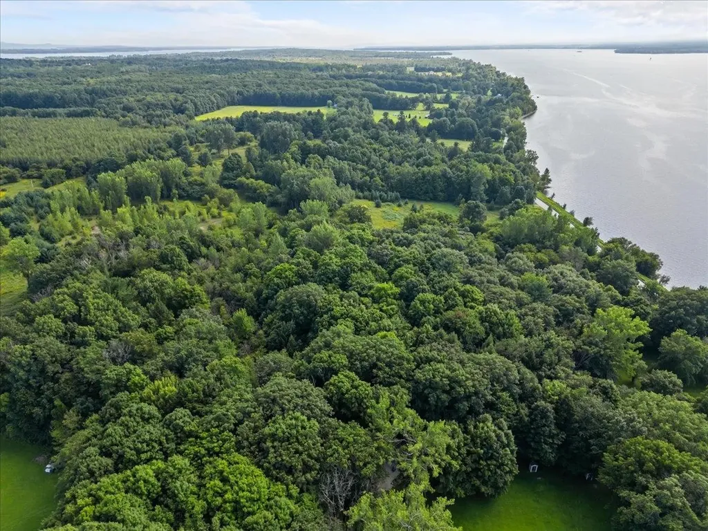 193 West Shore Road Isle La Motte VT 05463