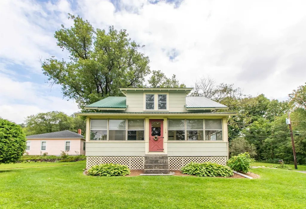 178 Sanger Circle St. Johnsbury VT 05819