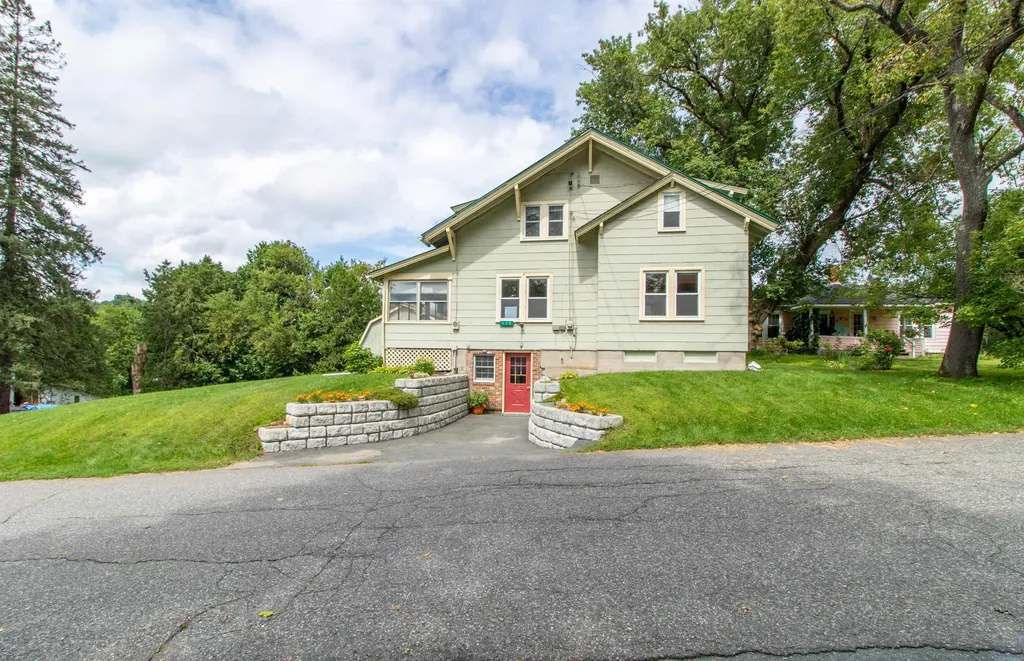 178 Sanger Circle St. Johnsbury VT 05819