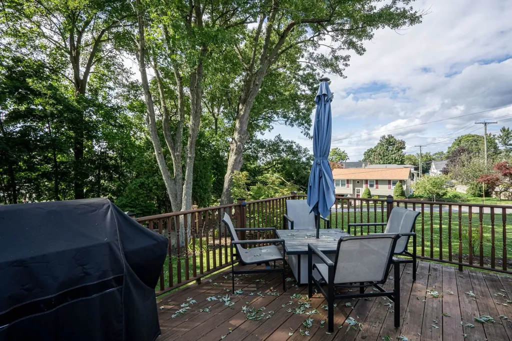 132 Mammoth Road Manchester NH 03109