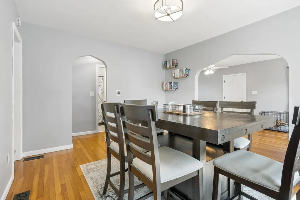 132 Mammoth Road Manchester NH 03109