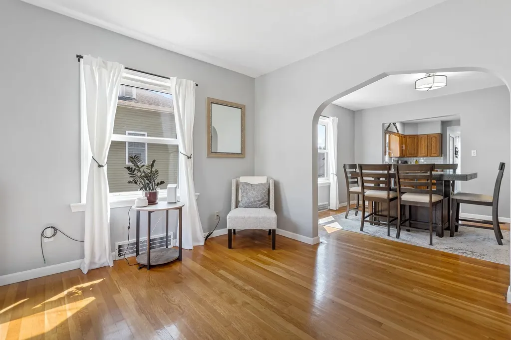 132 Mammoth Road Manchester NH 03109