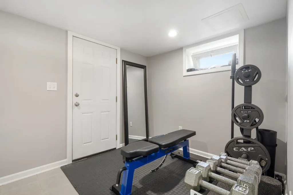 132 Mammoth Road Manchester NH 03109