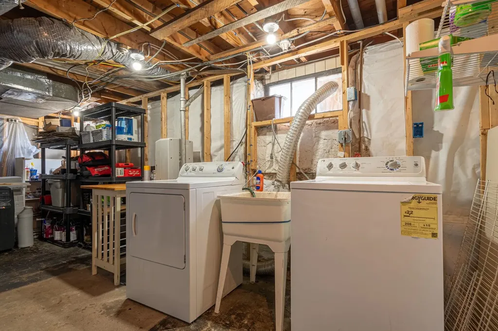 132 Mammoth Road Manchester NH 03109