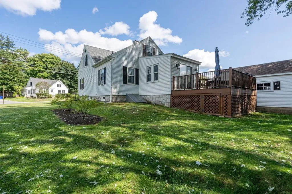 132 Mammoth Road Manchester NH 03109