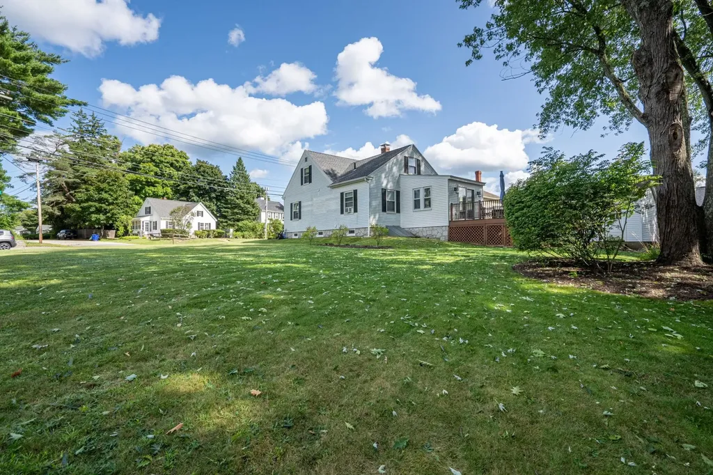 132 Mammoth Road Manchester NH 03109