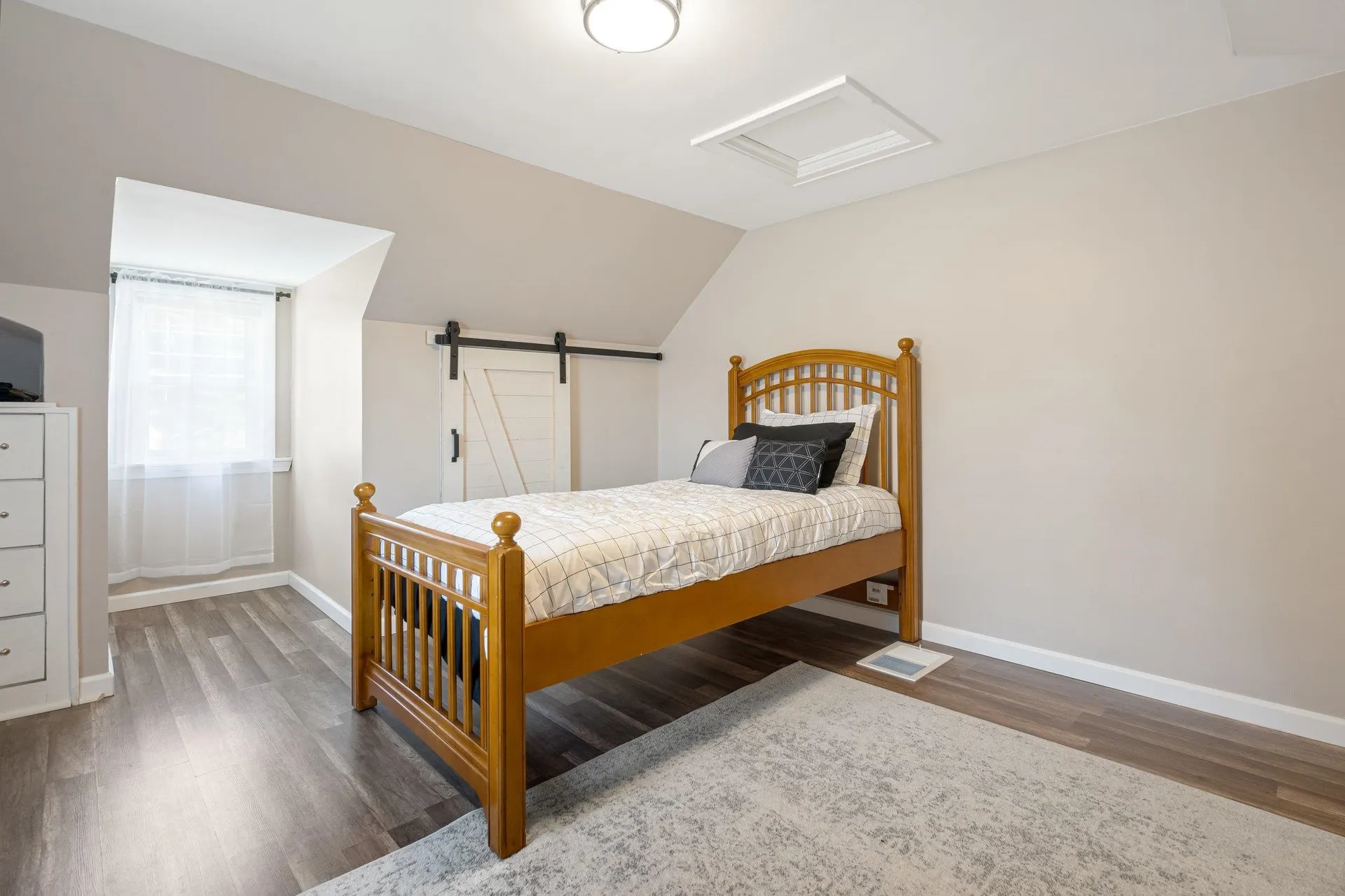 132 Mammoth Road Manchester NH 03109