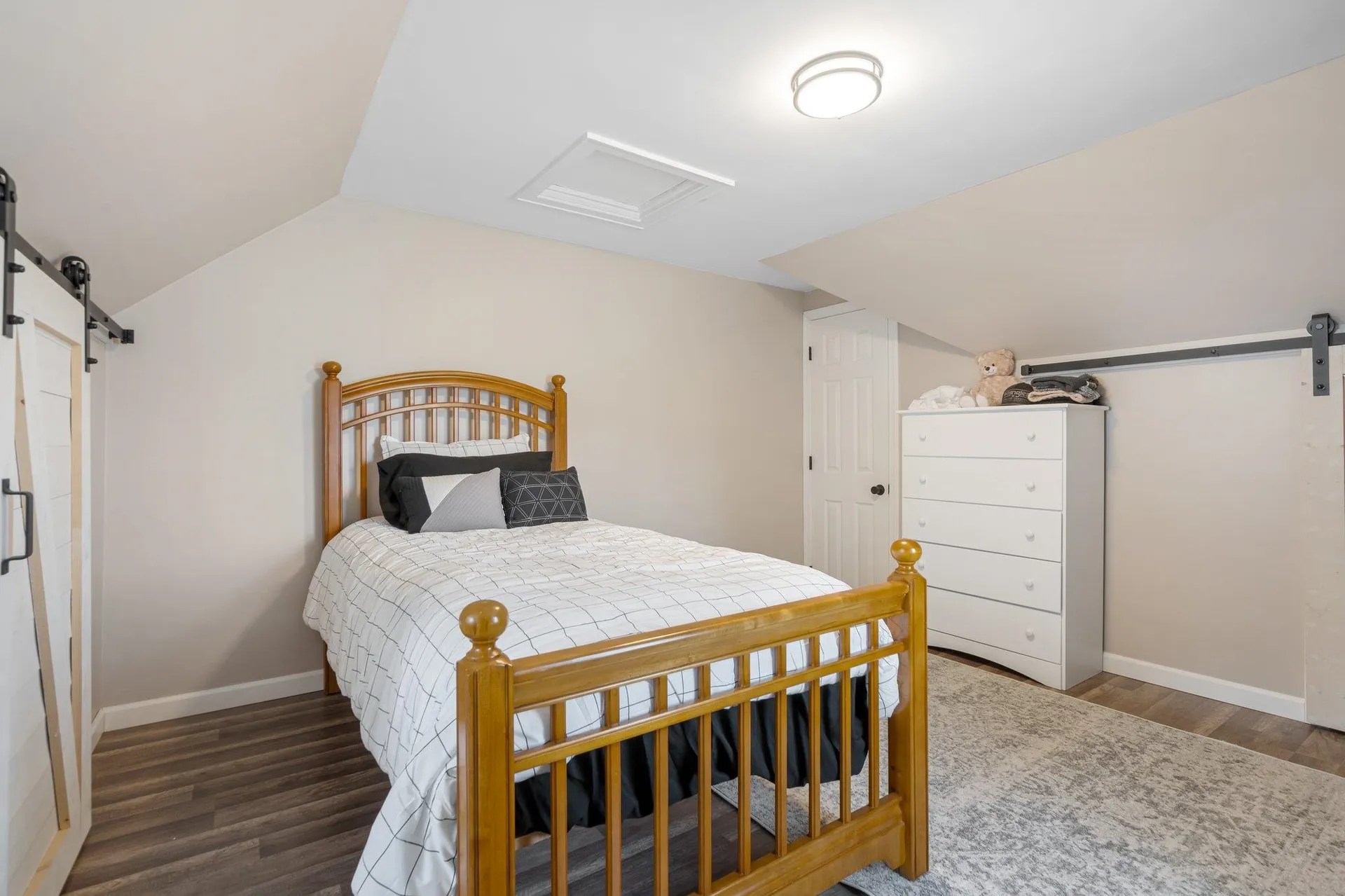 132 Mammoth Road Manchester NH 03109