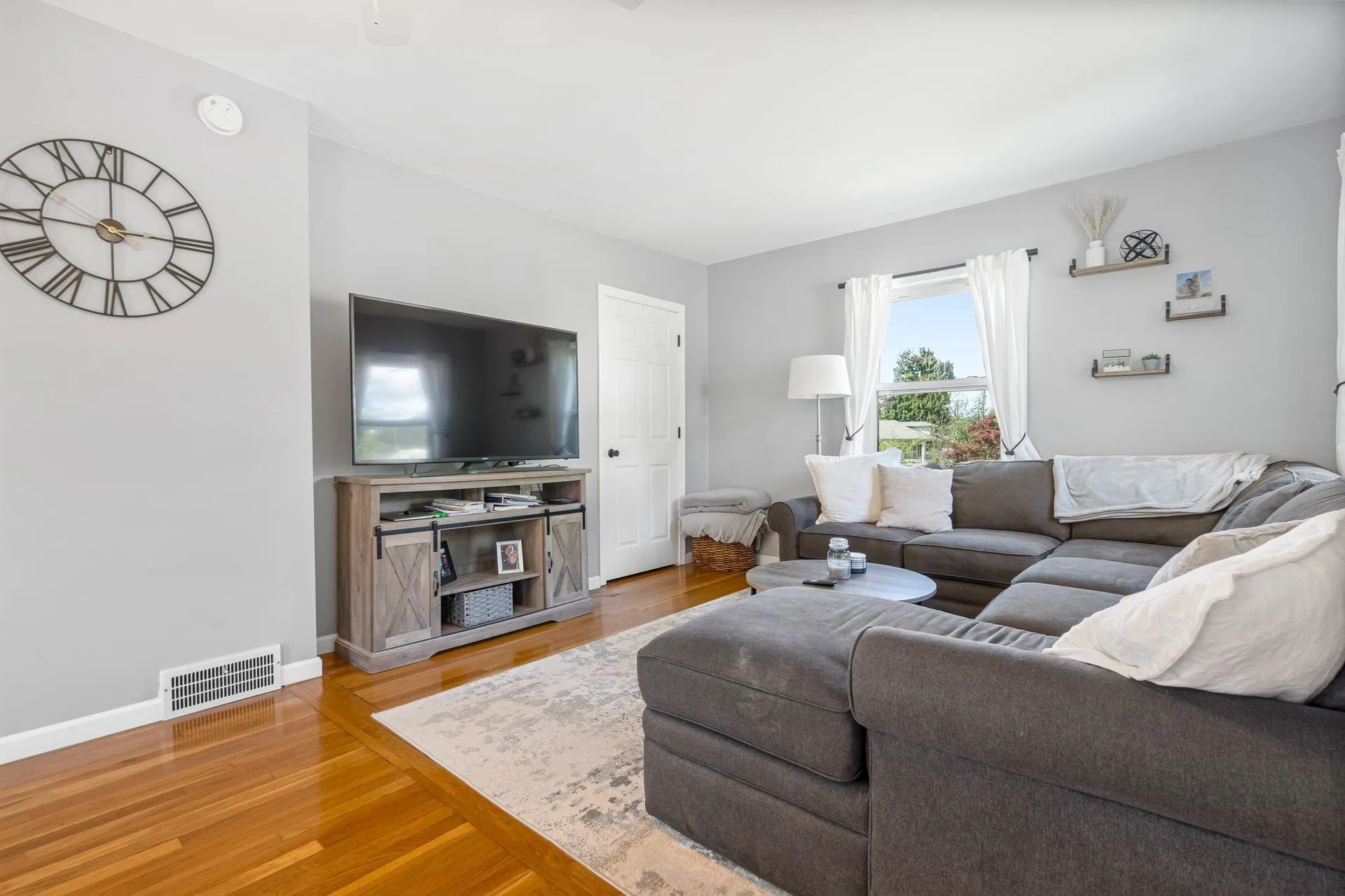 132 Mammoth Road Manchester NH 03109