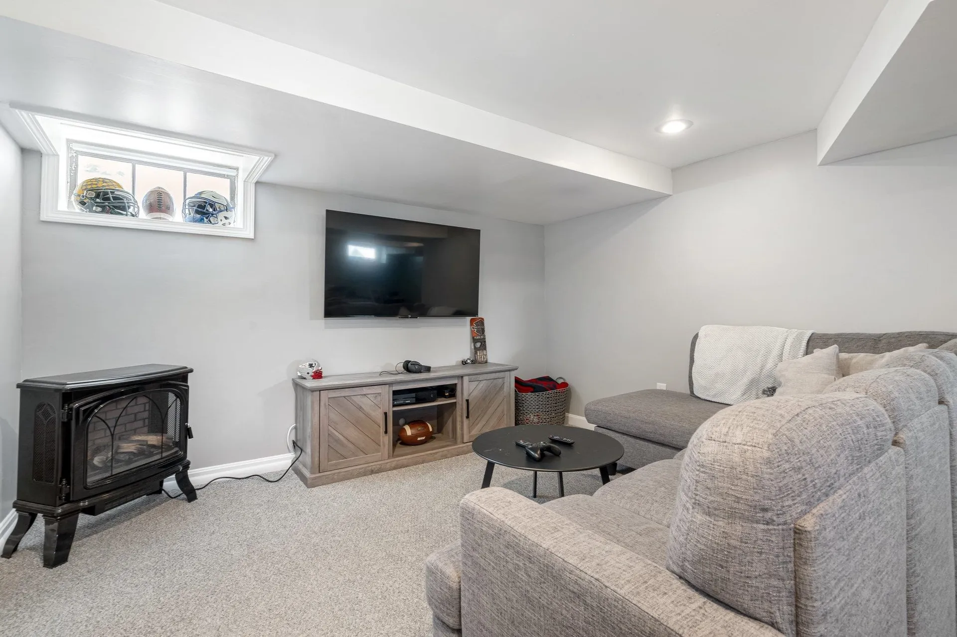 132 Mammoth Road Manchester NH 03109