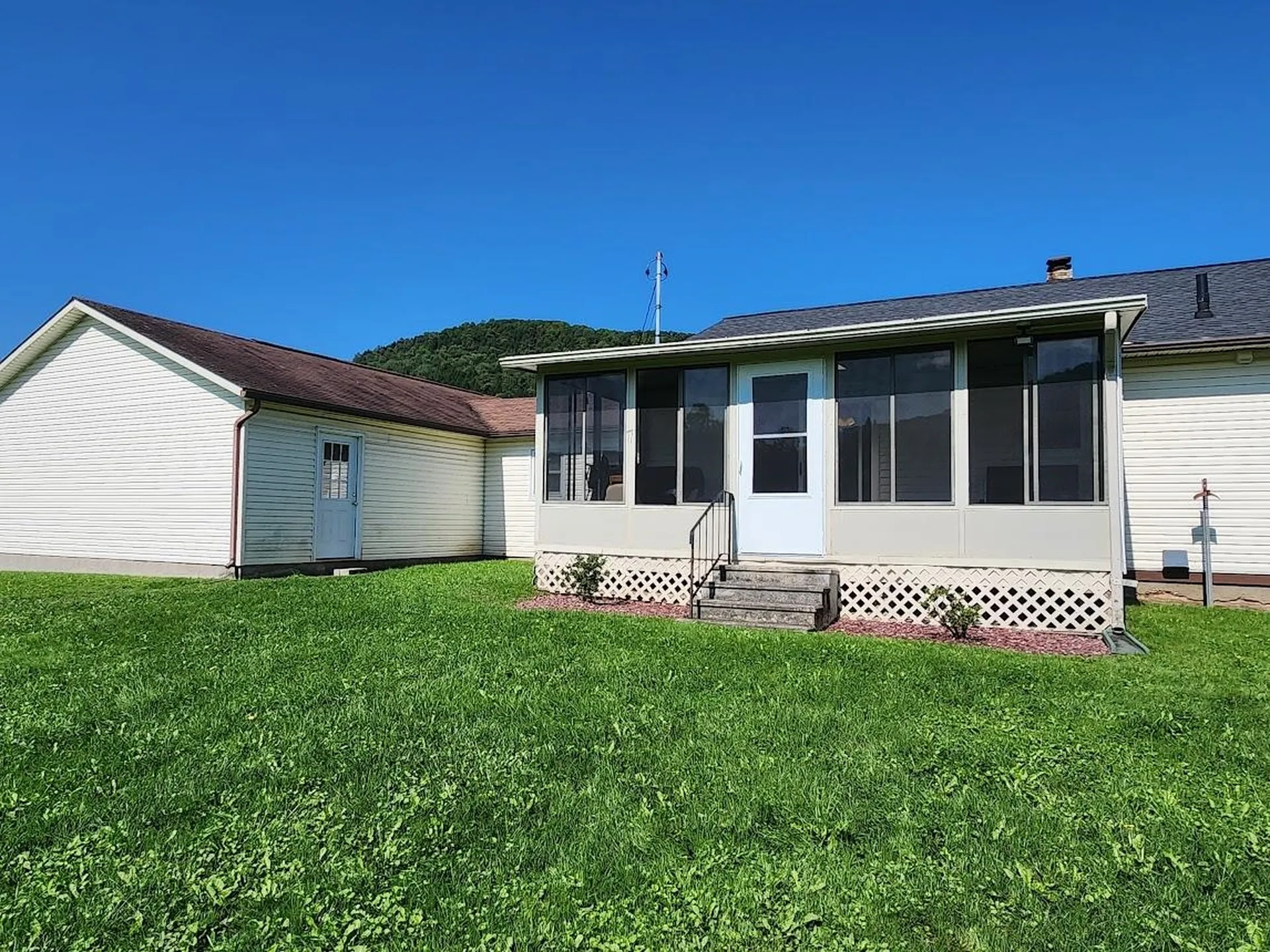 4117 U.s. Route 2 Marshfield VT 05658