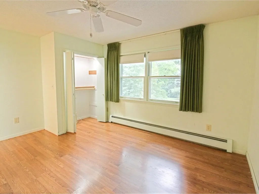 61 Woodbine Road Shelburne VT 05482