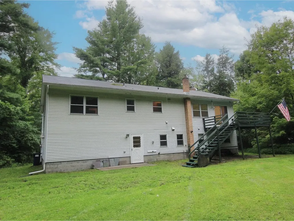61 Woodbine Road Shelburne VT 05482