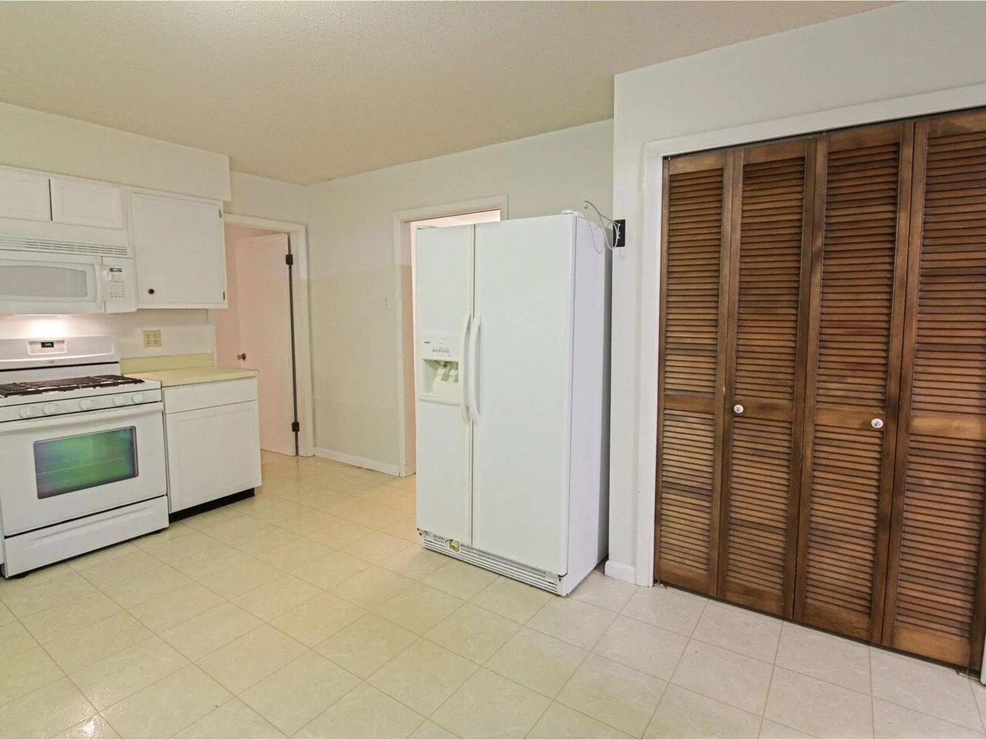 61 Woodbine Road Shelburne VT 05482