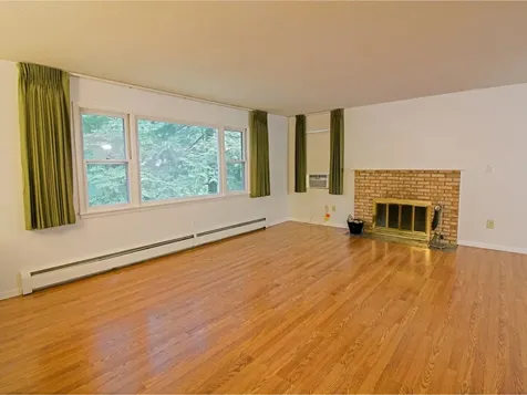 61 Woodbine Road Shelburne VT 05482