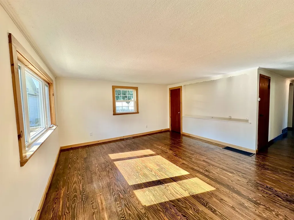 24 Huntington Street St. Albans City VT 05478