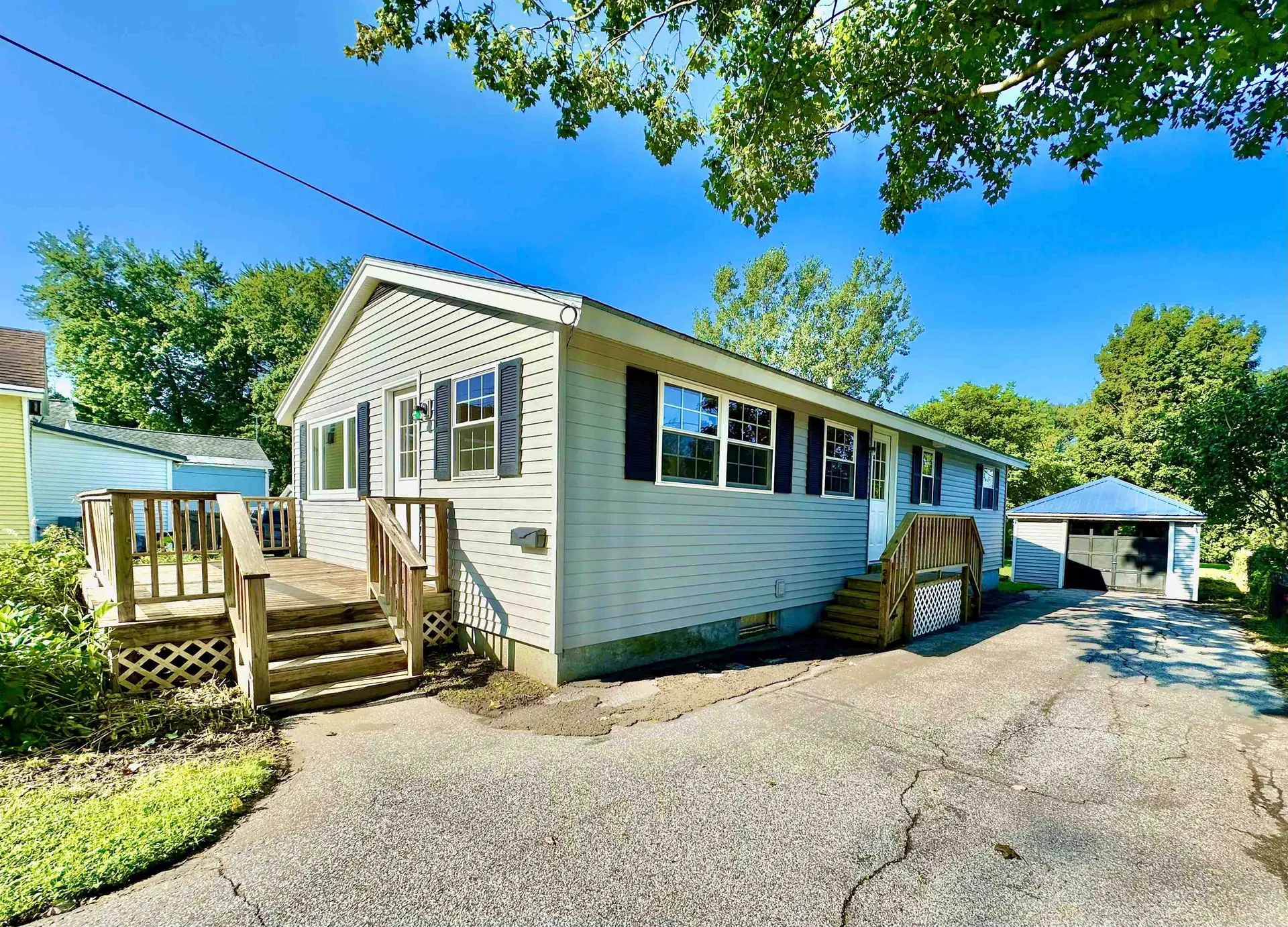 24 Huntington Street St. Albans City VT 05478