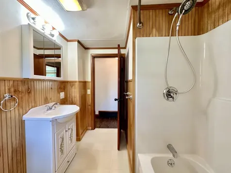 24 Huntington Street St. Albans City VT 05478