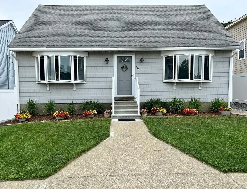 545 Hudson Street Seabrook NH 03874