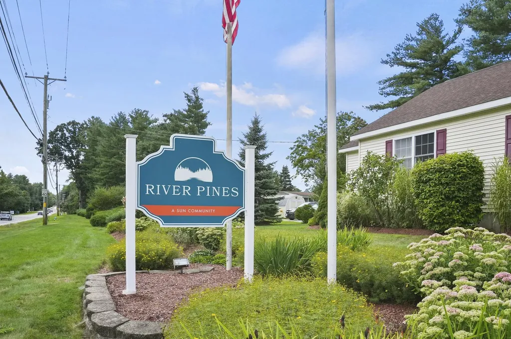 23 Sunrise Trail Nashua NH 03062