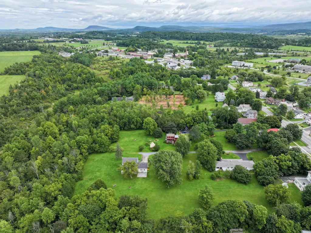 3 Thornwood Lane Vergennes VT 05491