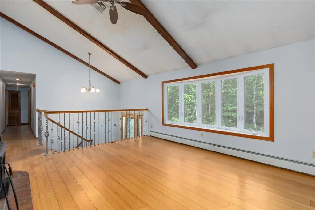 42 Gaita Drive Derry NH 03038