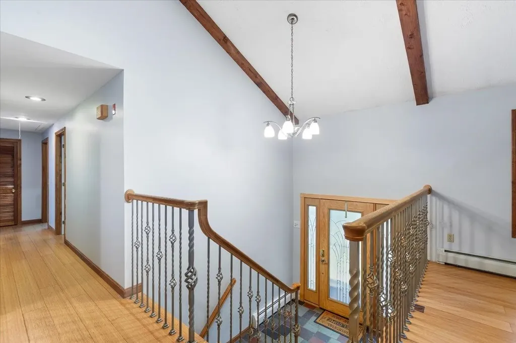 42 Gaita Drive Derry NH 03038