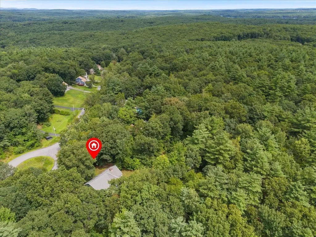42 Gaita Drive Derry NH 03038