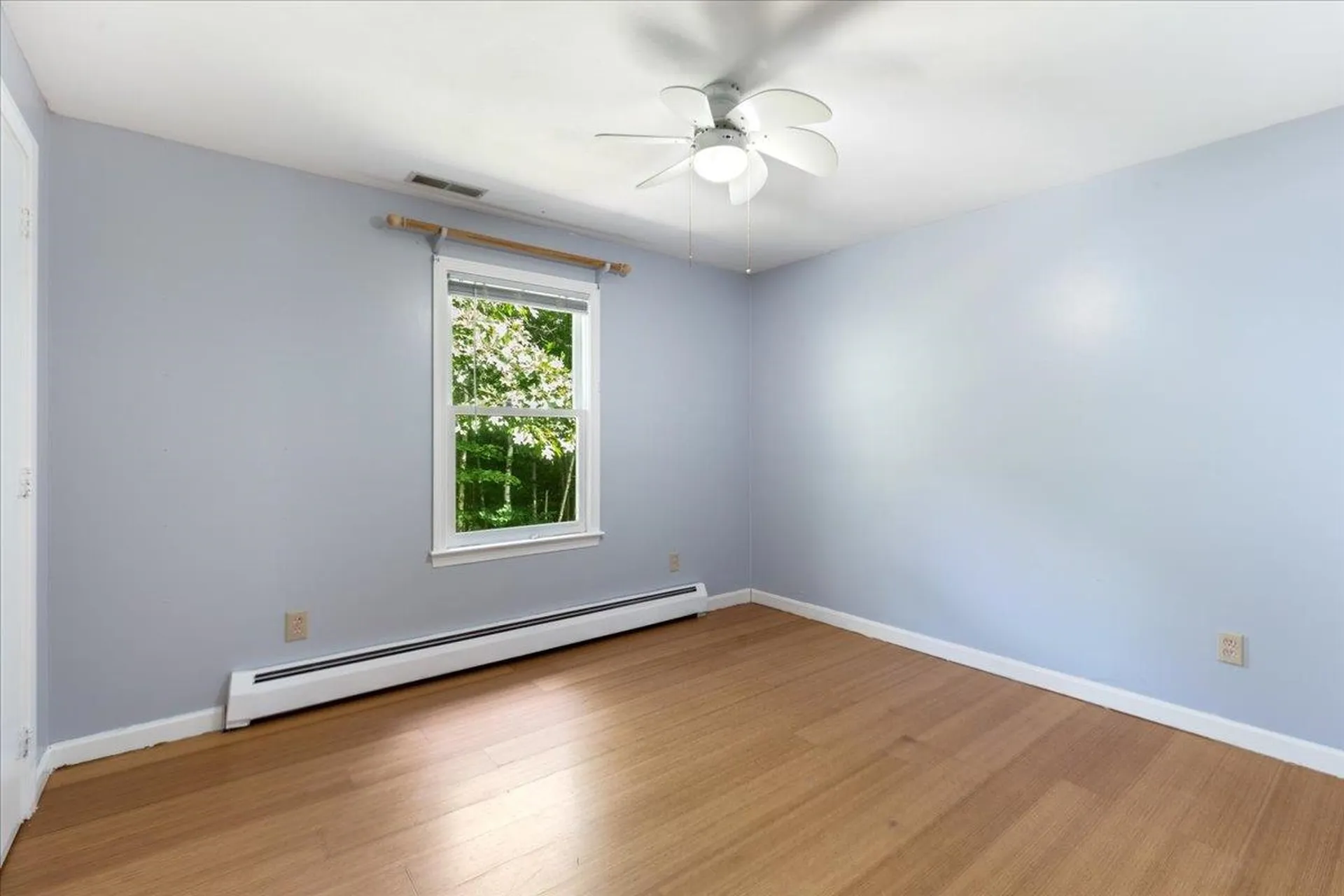 42 Gaita Drive Derry NH 03038