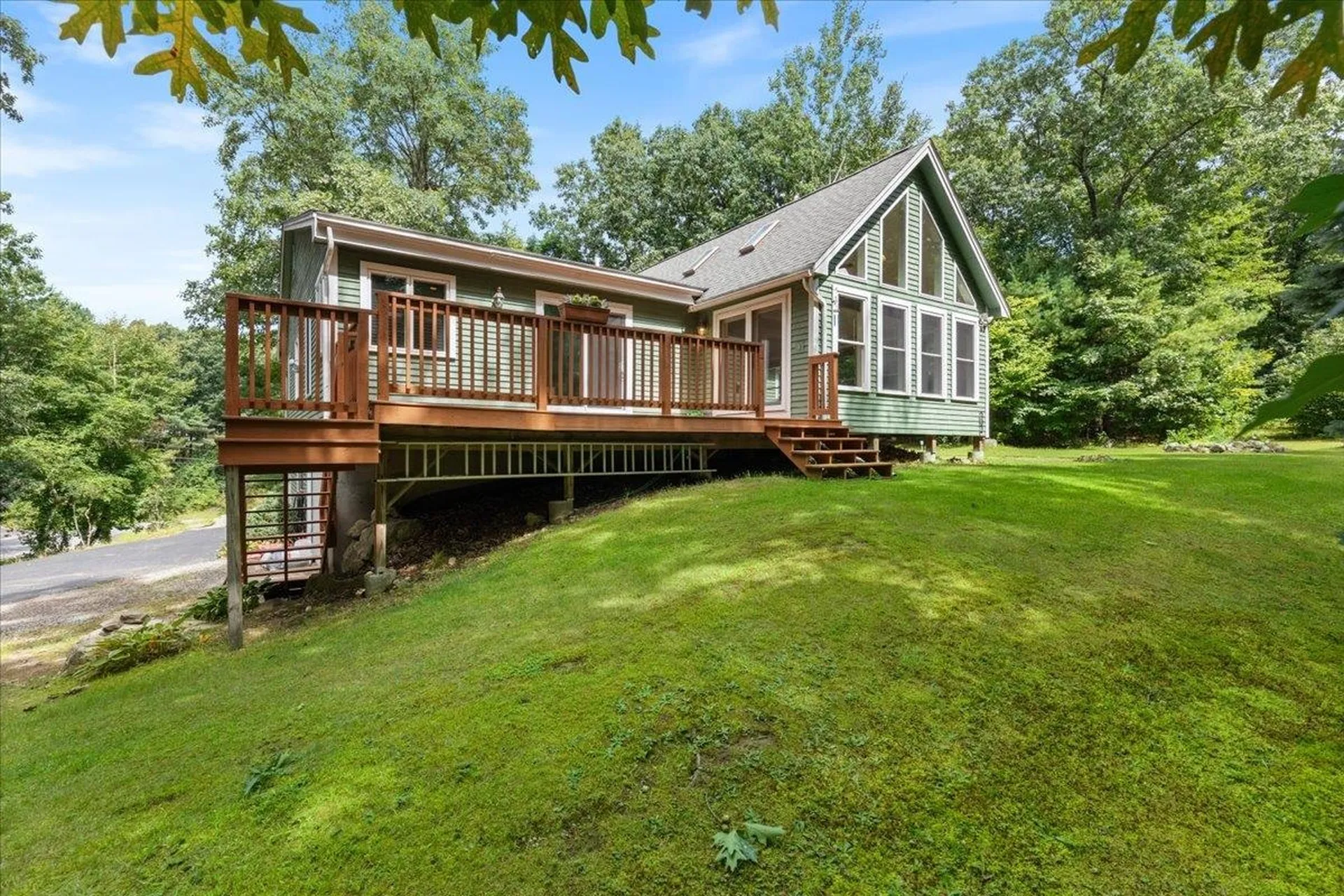 42 Gaita Drive Derry NH 03038