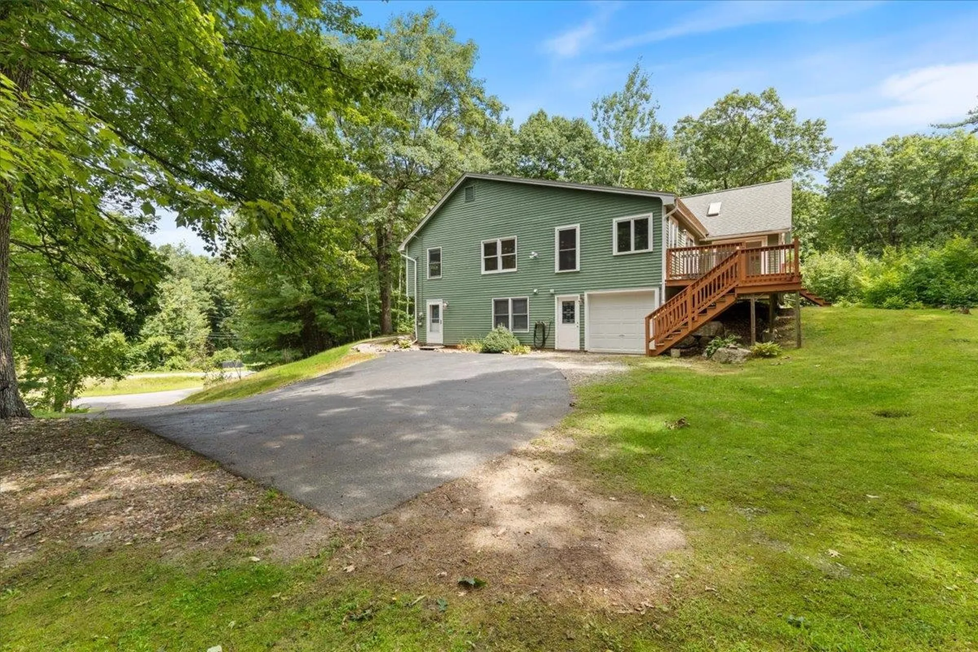 42 Gaita Drive Derry NH 03038