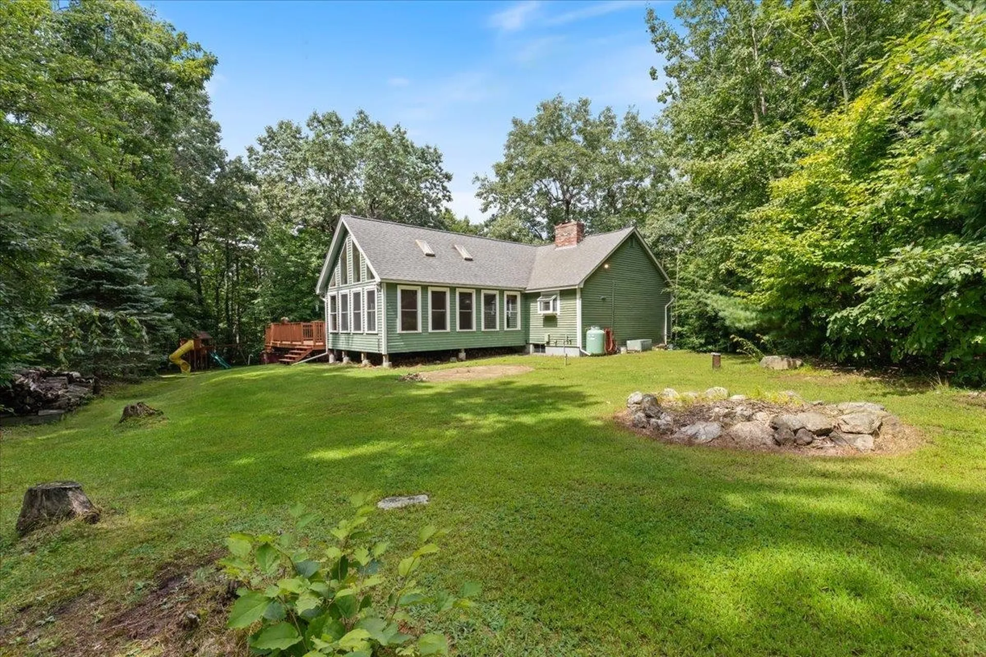 42 Gaita Drive Derry NH 03038