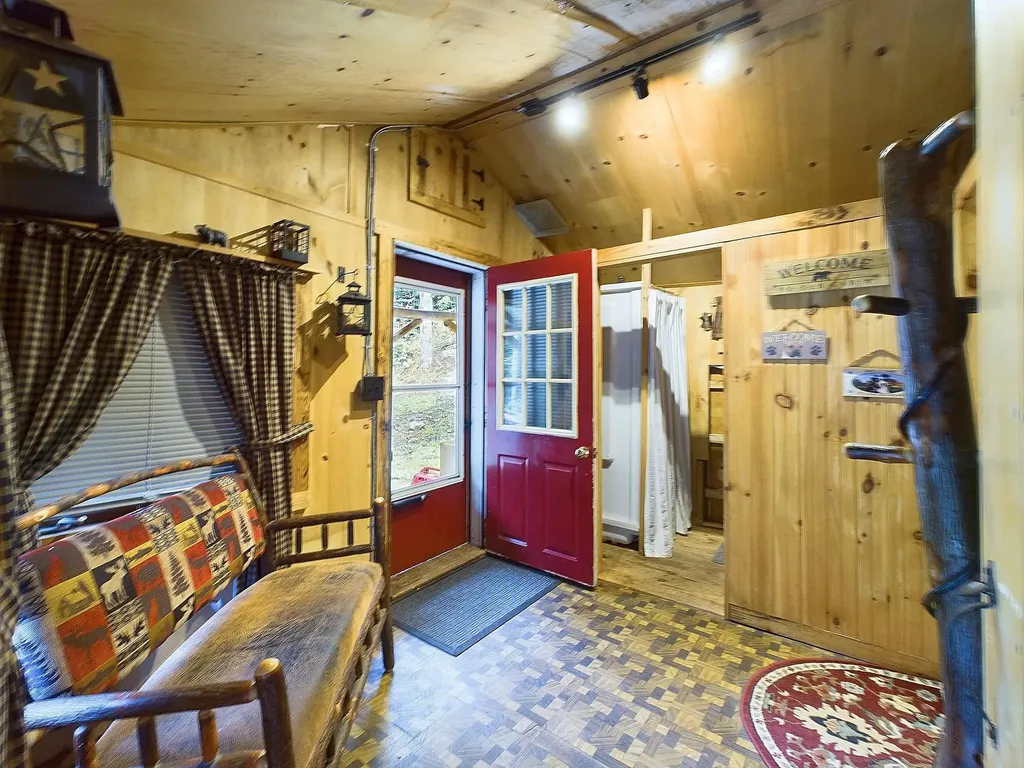 928 Bog Road Stratford NH 03590