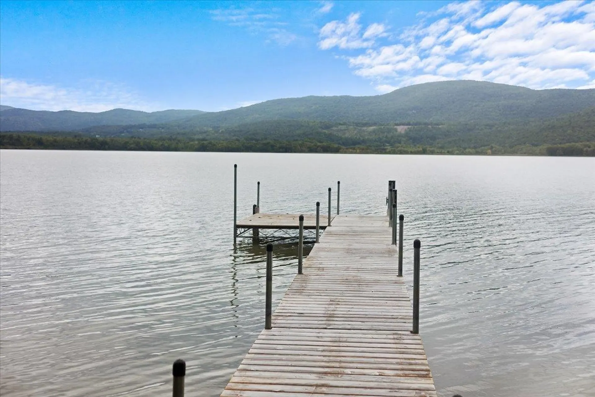 628 Delong Lane Shoreham VT 05734