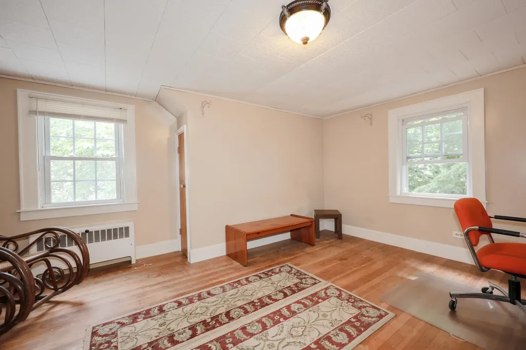 369 Lowell Street Manchester NH 03104