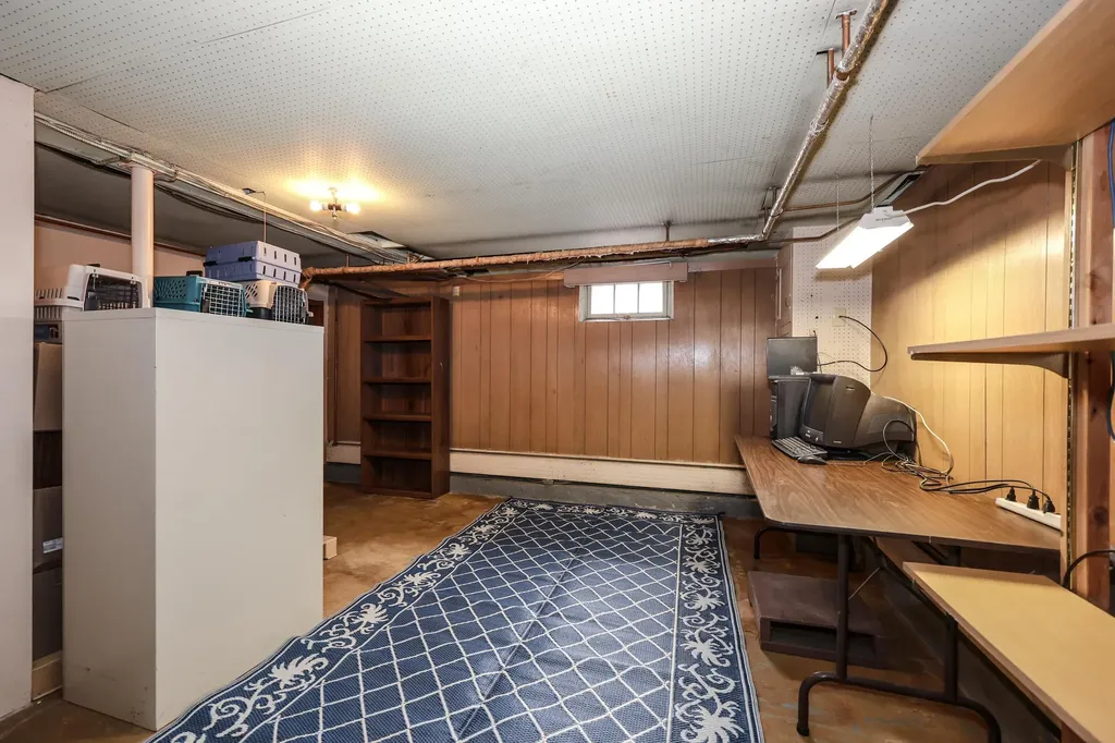 369 Lowell Street Manchester NH 03104