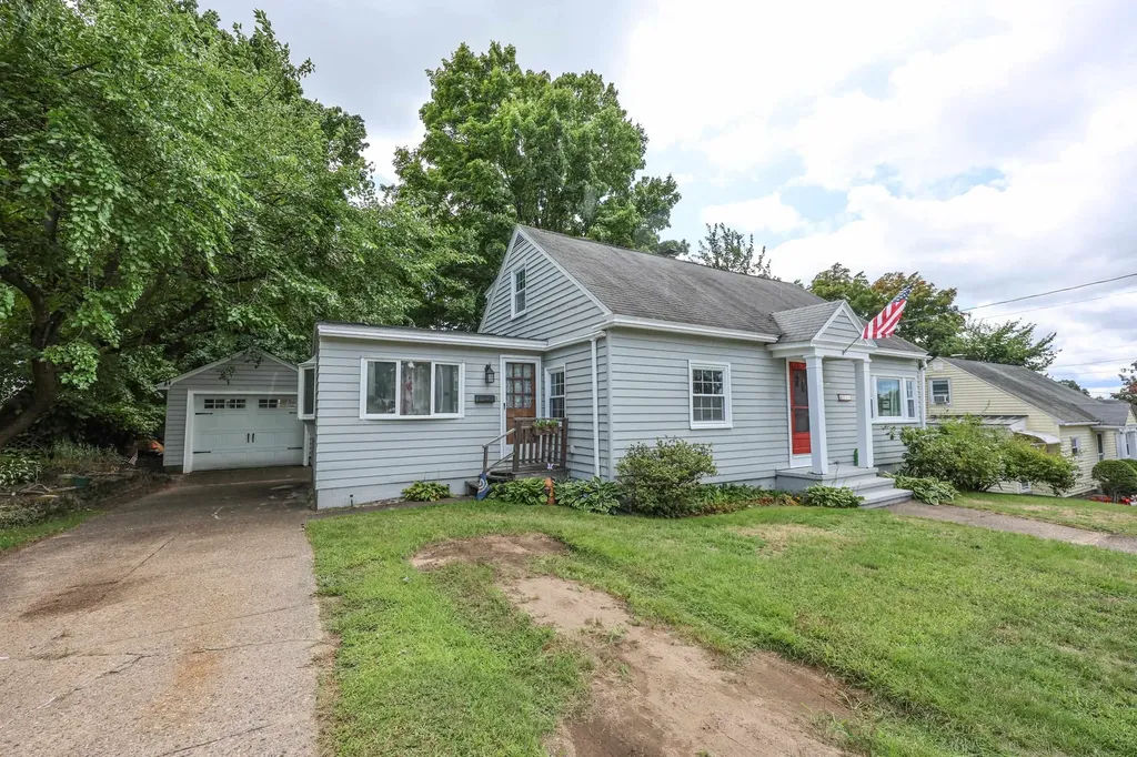 369 Lowell Street Manchester NH 03104