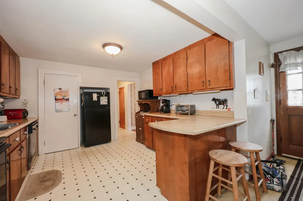 369 Lowell Street Manchester NH 03104