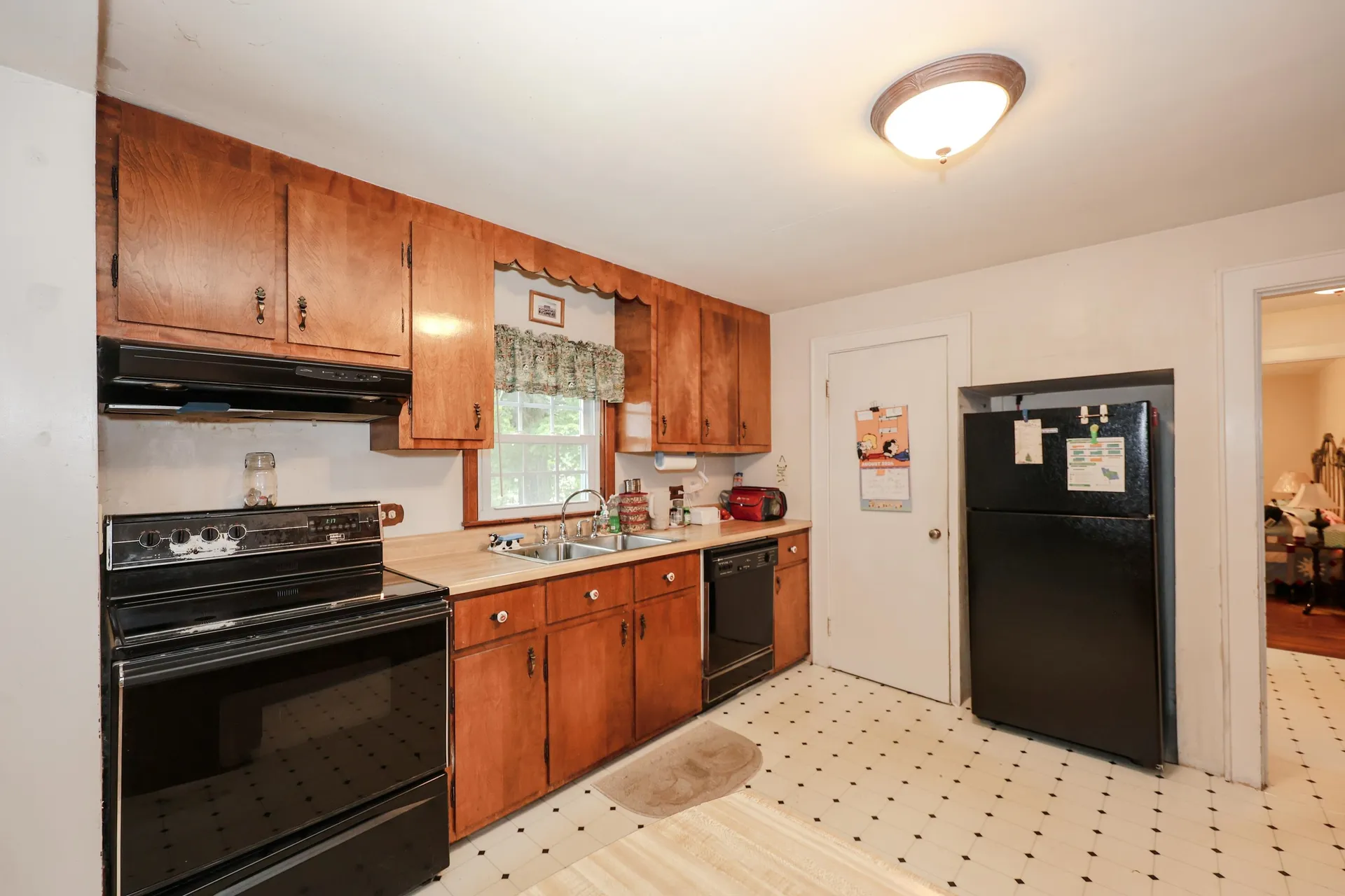 369 Lowell Street Manchester NH 03104