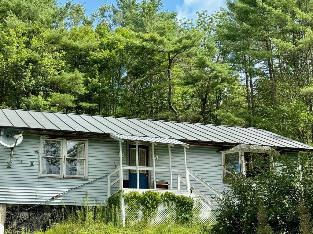 442 Stage Road Plainfield NH 03781