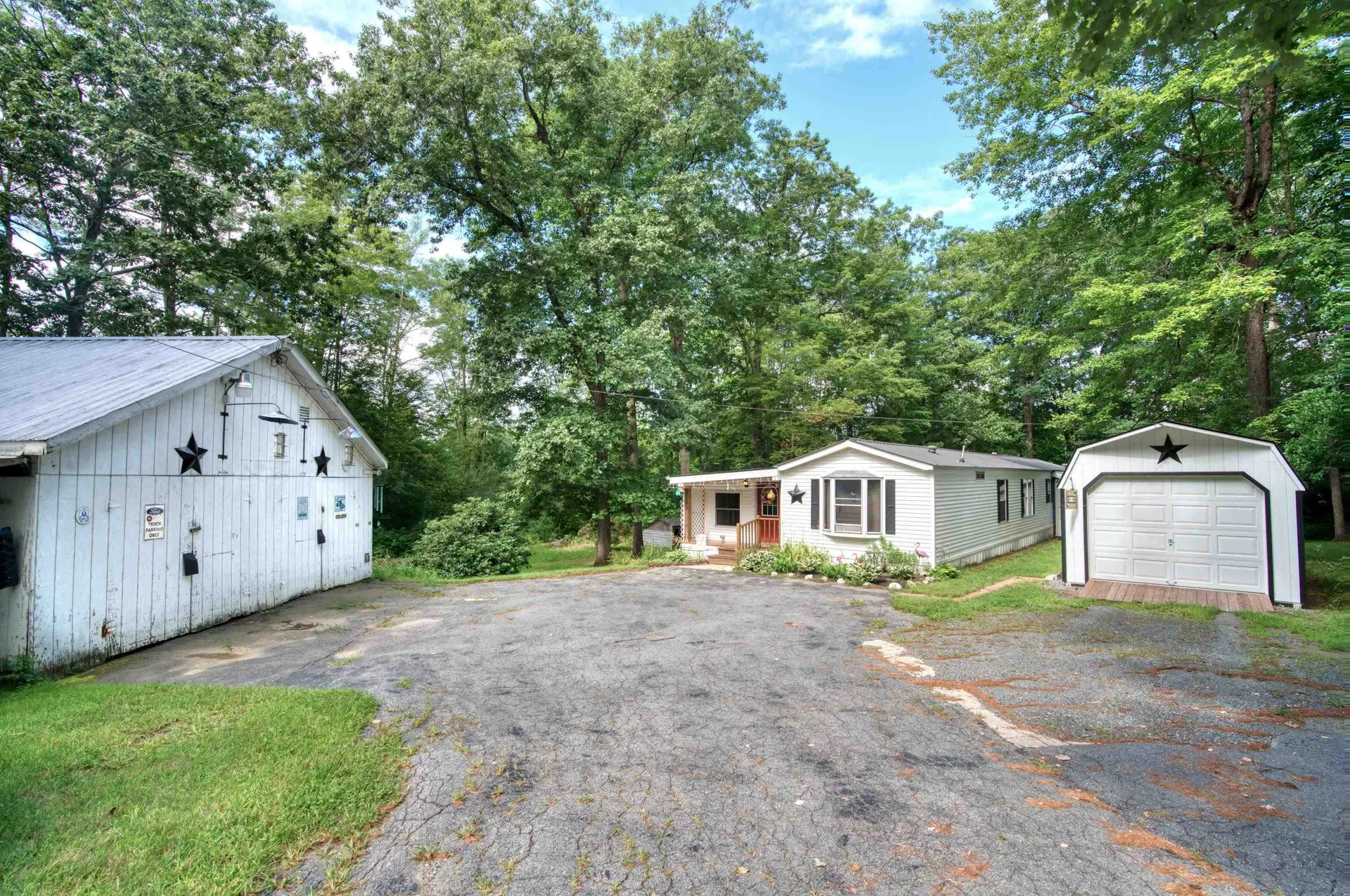 318 County Road Walpole NH 03608