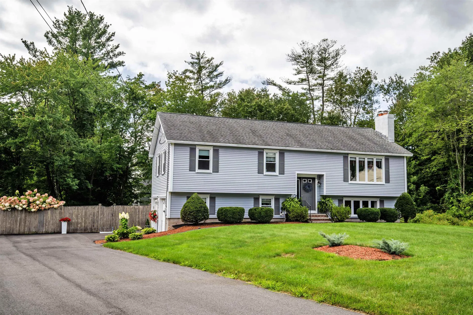 6 Dawn Street Salem NH 03079