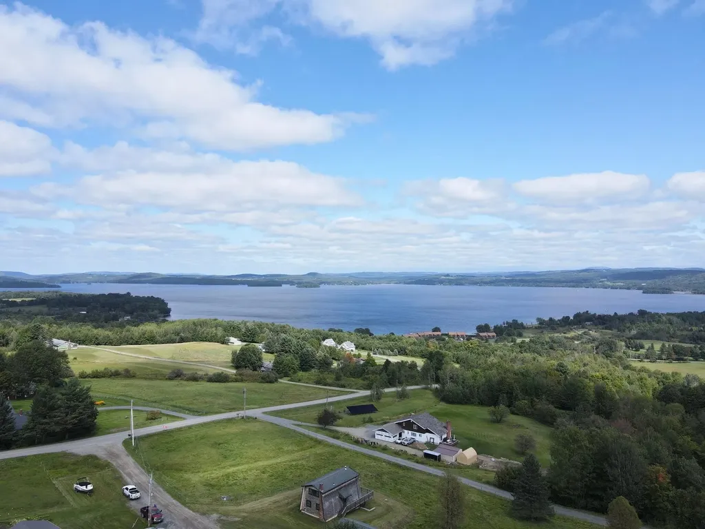 84 Kimberly Lane Newport Town VT 05857