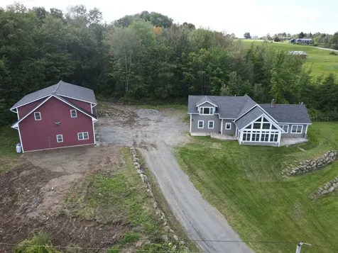 84 Kimberly Lane Newport Town VT 05857