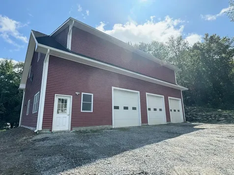 84 Kimberly Lane Newport Town VT 05857